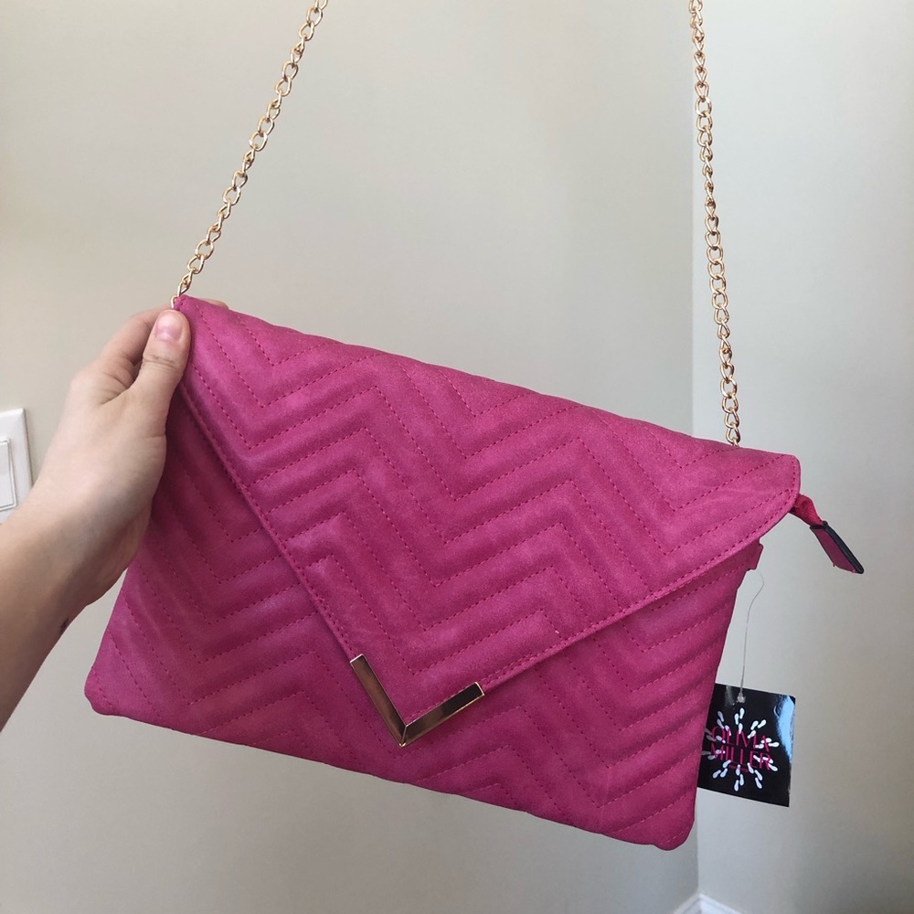 Hot pink suede envelope chain clutch!